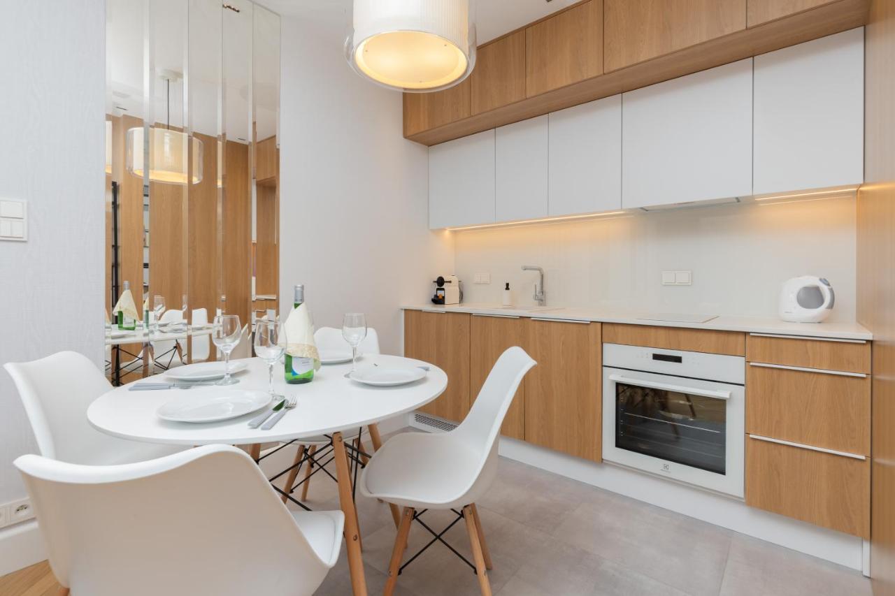 Mennica Residence - City Center Apartments By Noclegi Renters Varşovia Exterior foto