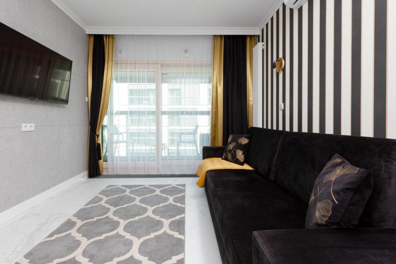 Mennica Residence - City Center Apartments By Noclegi Renters Varşovia Exterior foto