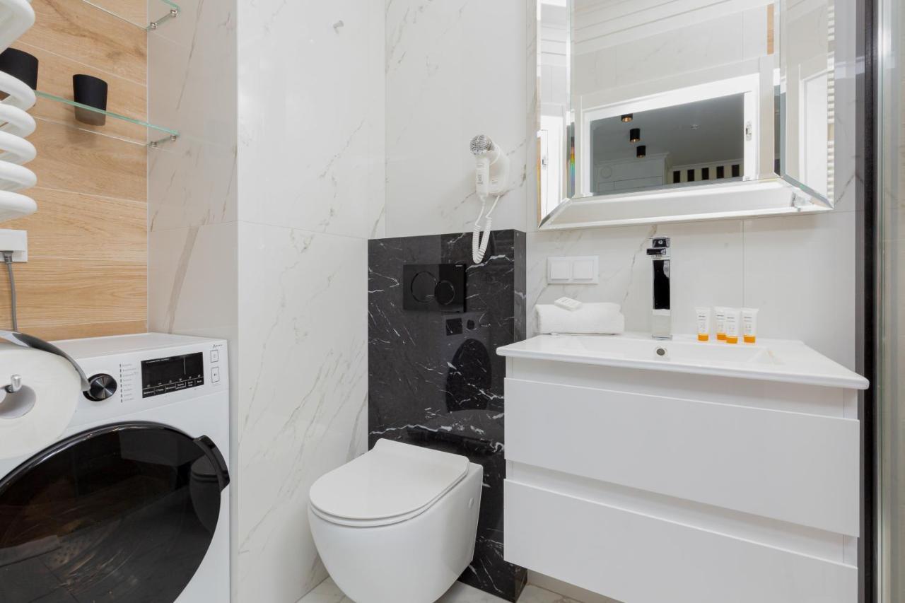 Mennica Residence - City Center Apartments By Noclegi Renters Varşovia Exterior foto